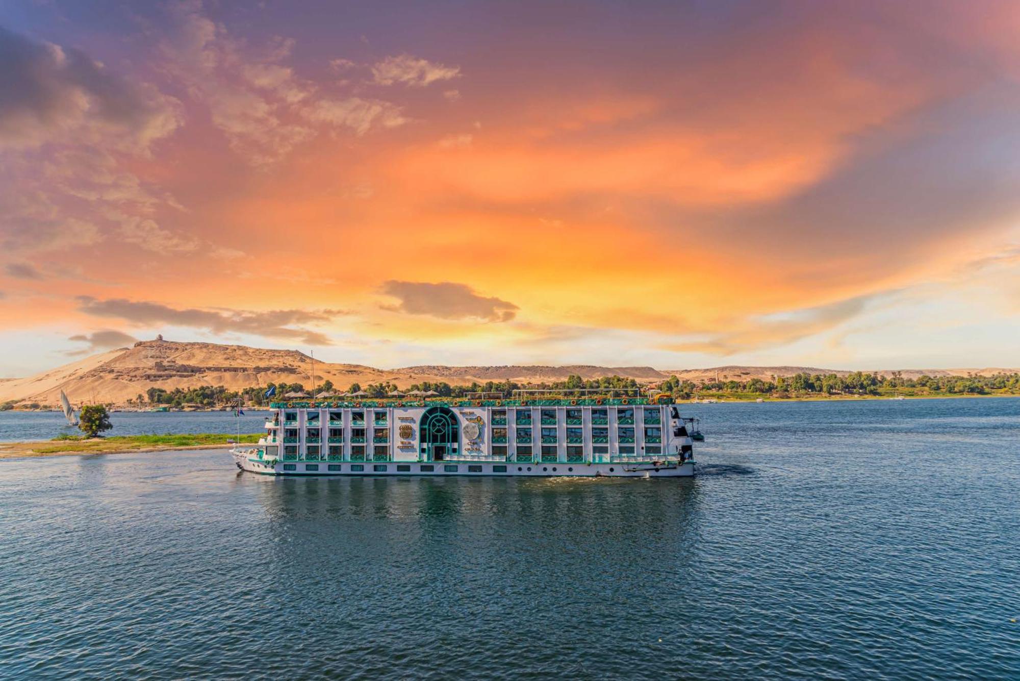 Sonesta Moon Goddess Cruise - From Aswan To Luxor - 03 & 07 Nights Every Friday Hotel Eksteriør billede