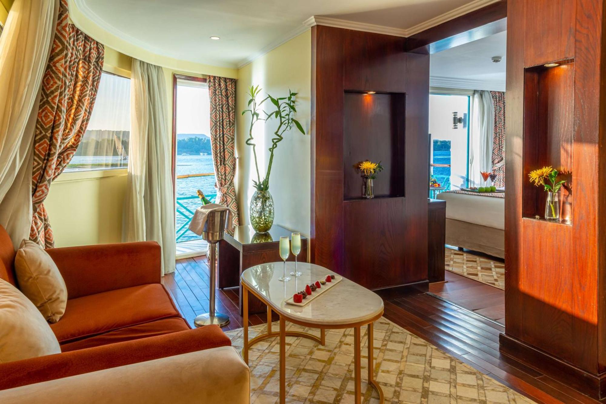 Sonesta Moon Goddess Cruise - From Aswan To Luxor - 03 & 07 Nights Every Friday Hotel Eksteriør billede